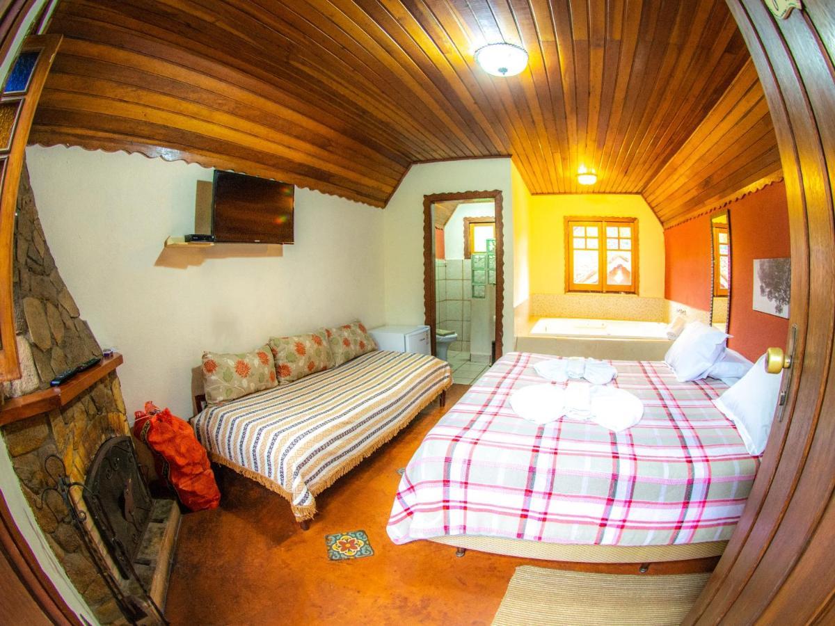 Deluxe Chalet Spa Bath