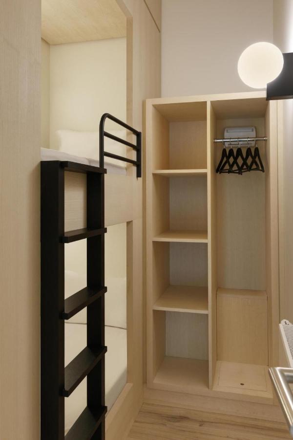 Superior One-Bedroom Apartment Terrace