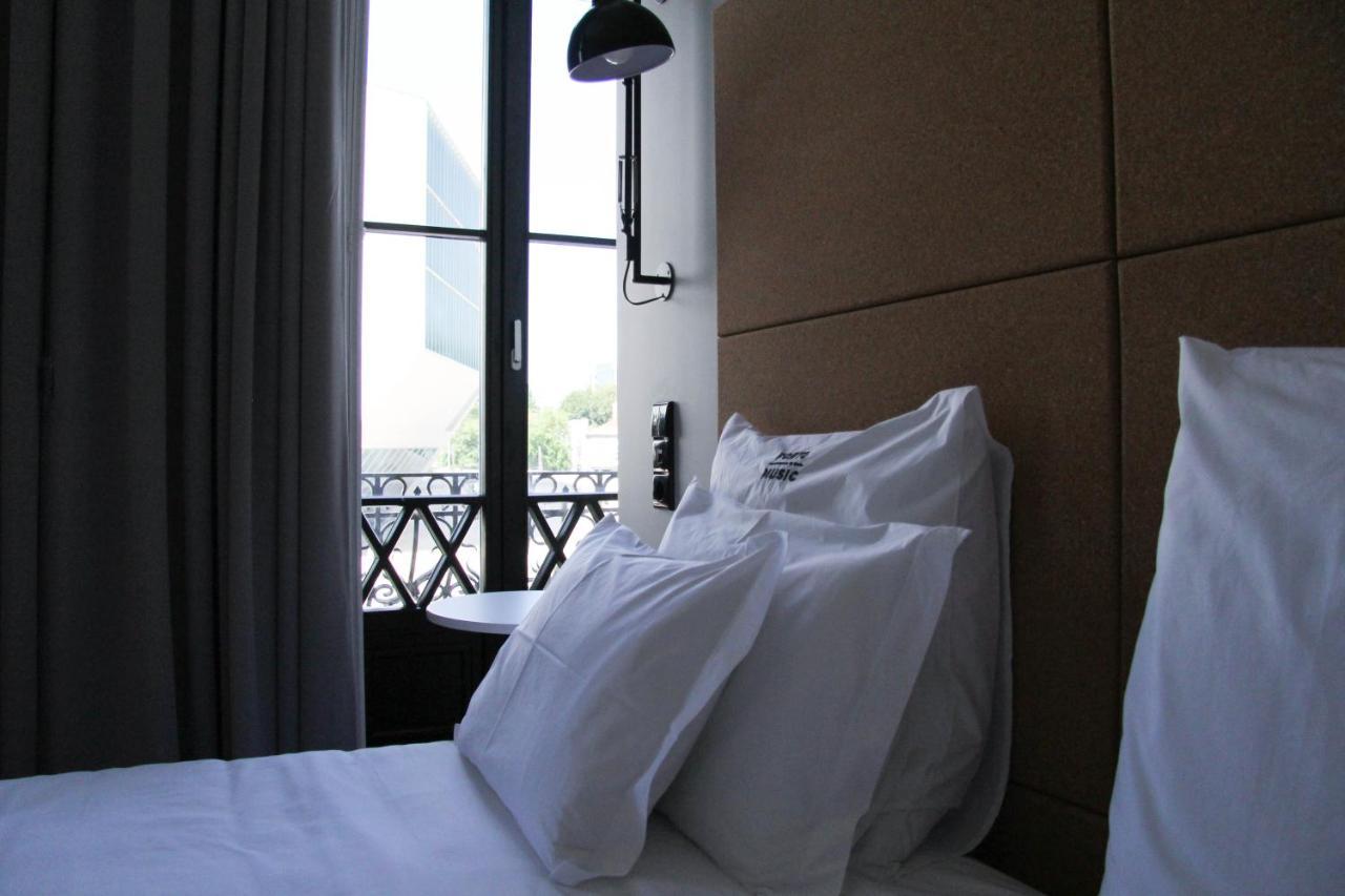 Deluxe Room City View Balcony