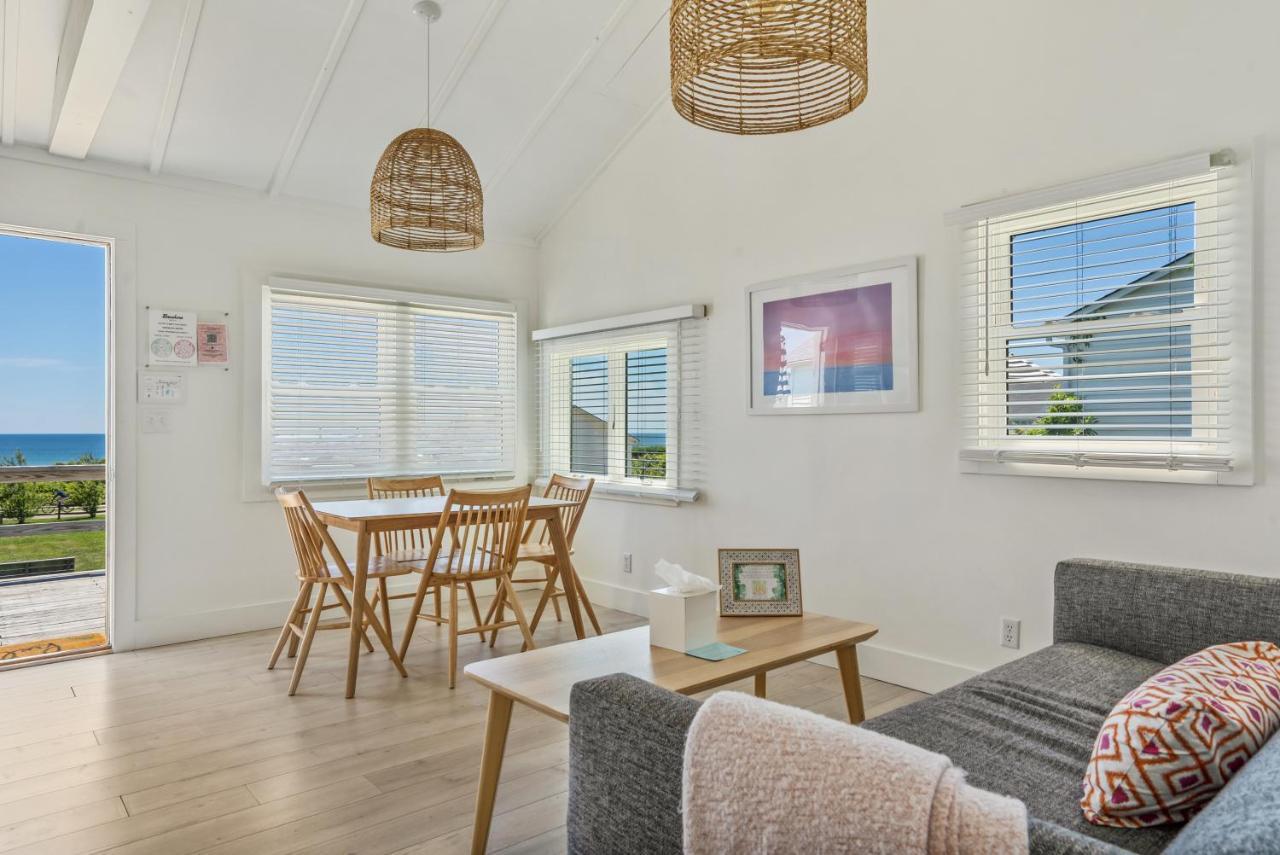 One-Bedroom Bungalow