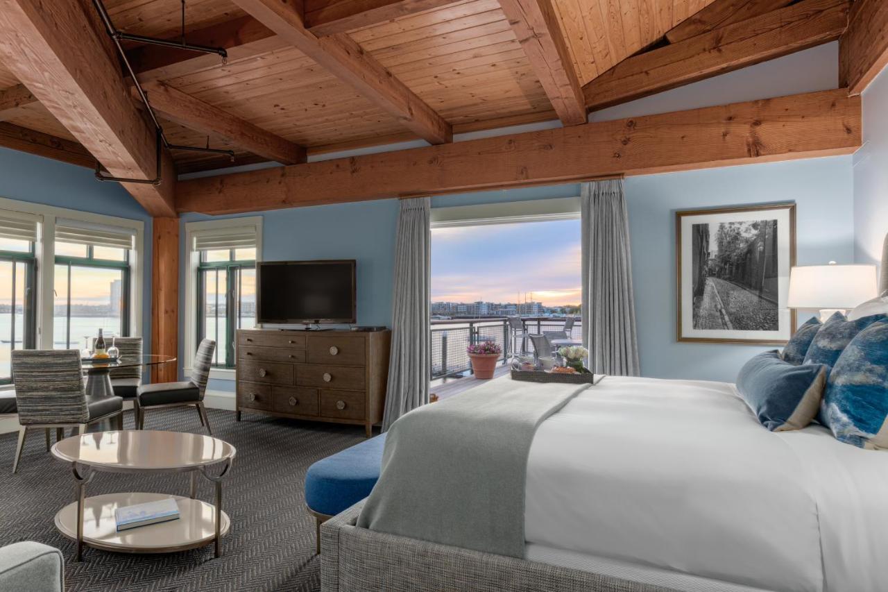 Deluxe King Room Balcony