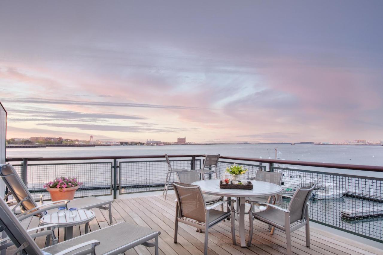 Deluxe King Room Balcony