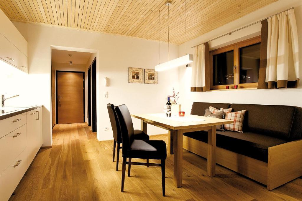 Standard One-Bedroom Apartment,1583089958:JPEG