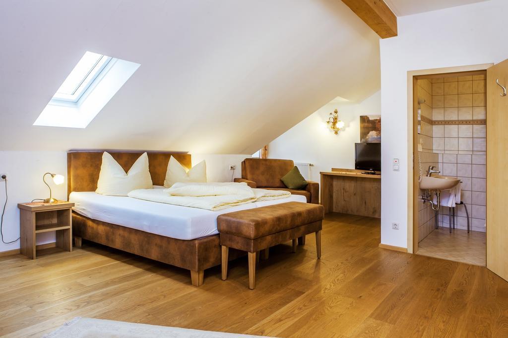 Dreibettzimmer