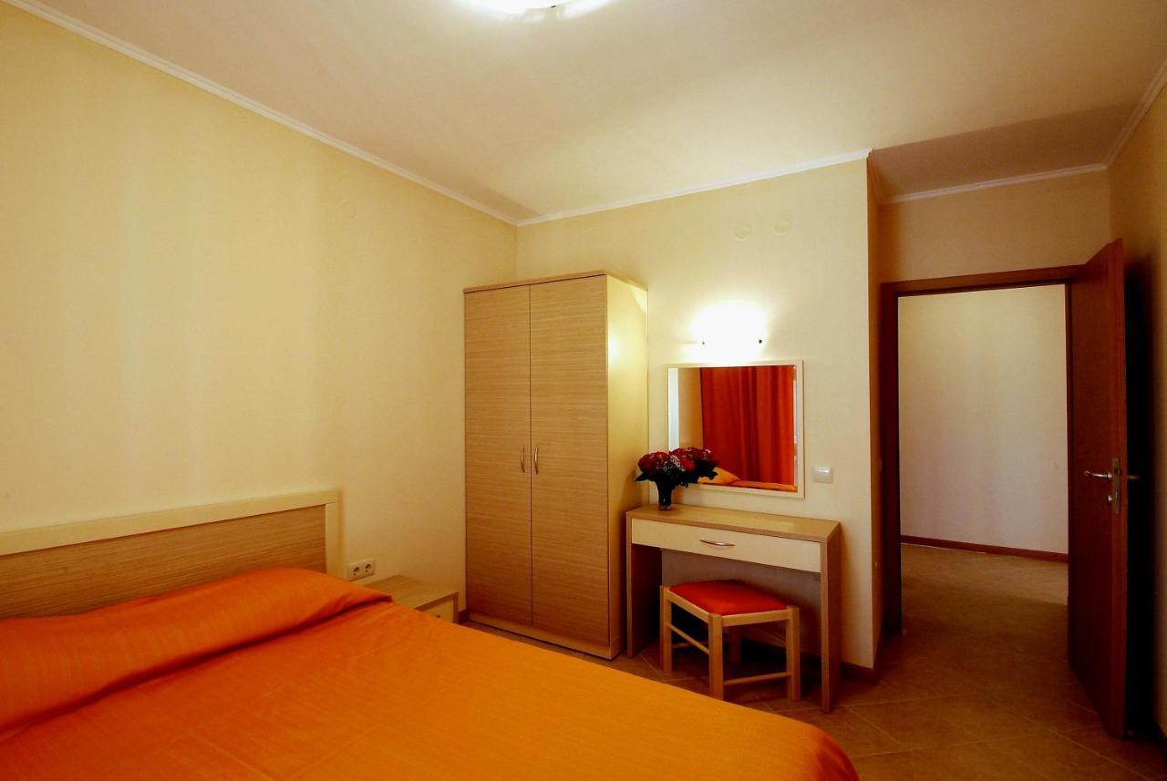 One-Bedroom Apartment Balcony