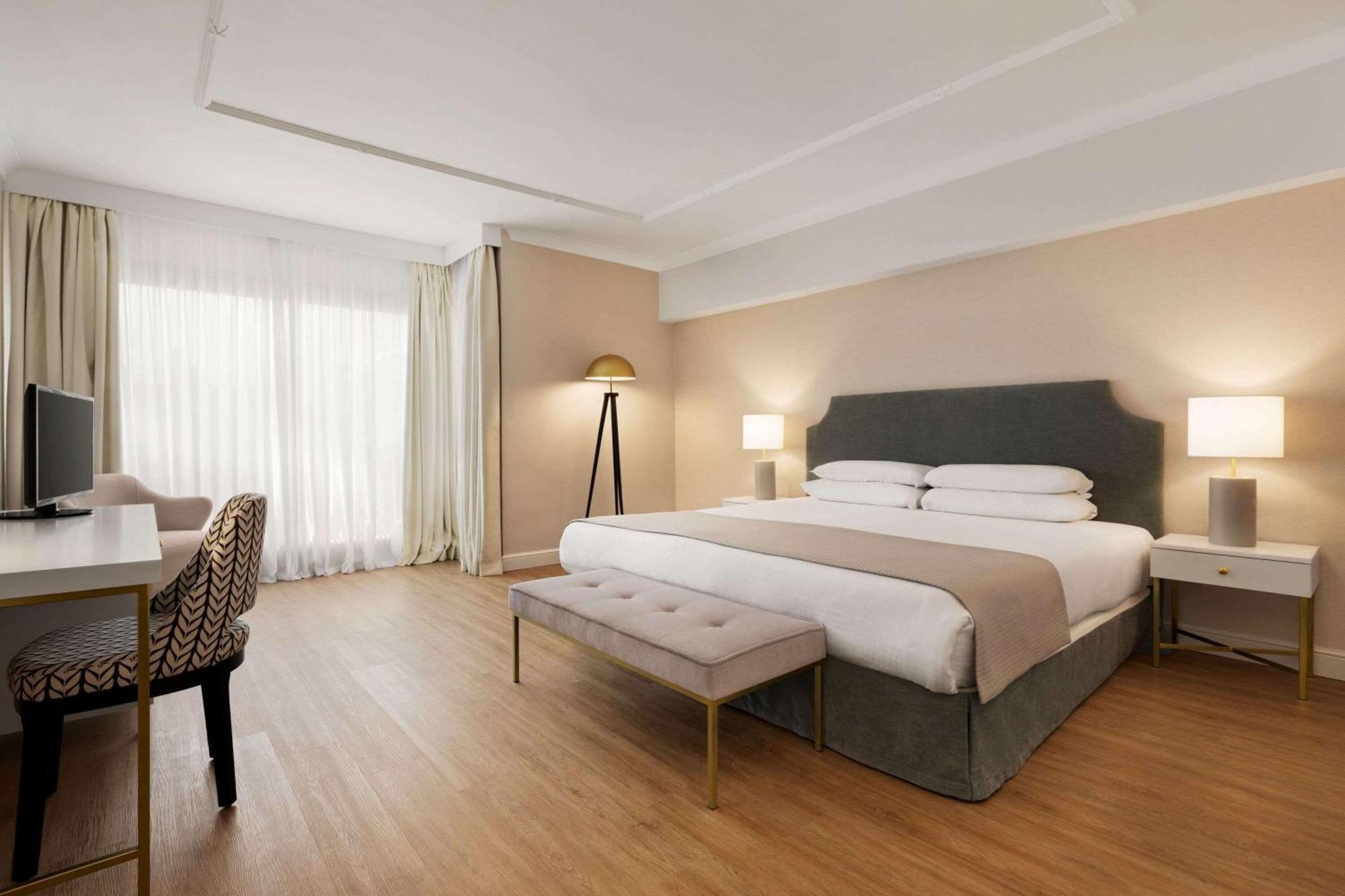 Executive Double Room - Non-Smoking
