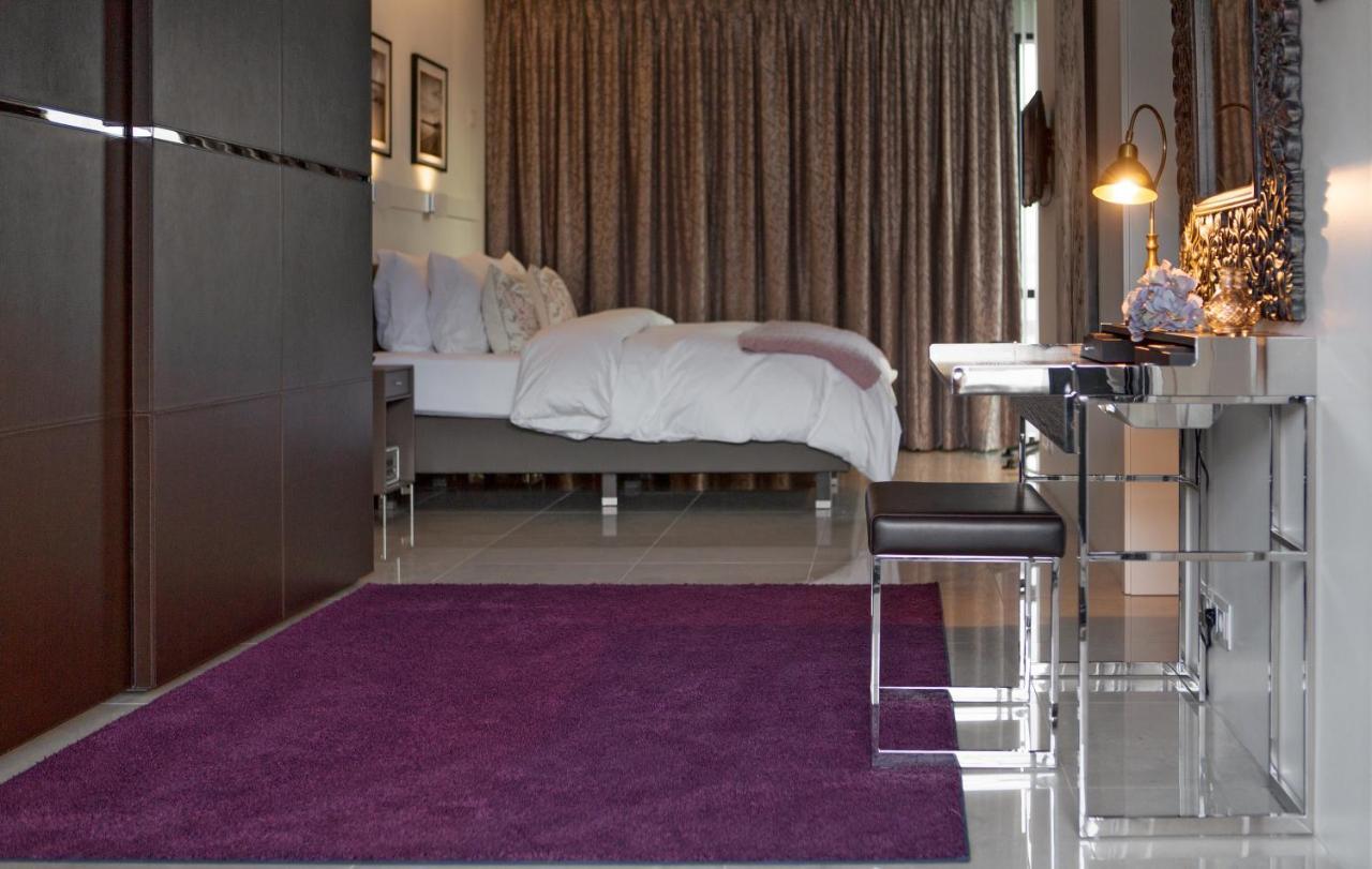 Deluxe Suite mit 1 Schlafzimmer und Balkon