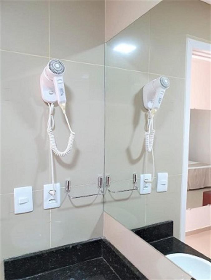 Quarto Individual com Banheiro Privativo