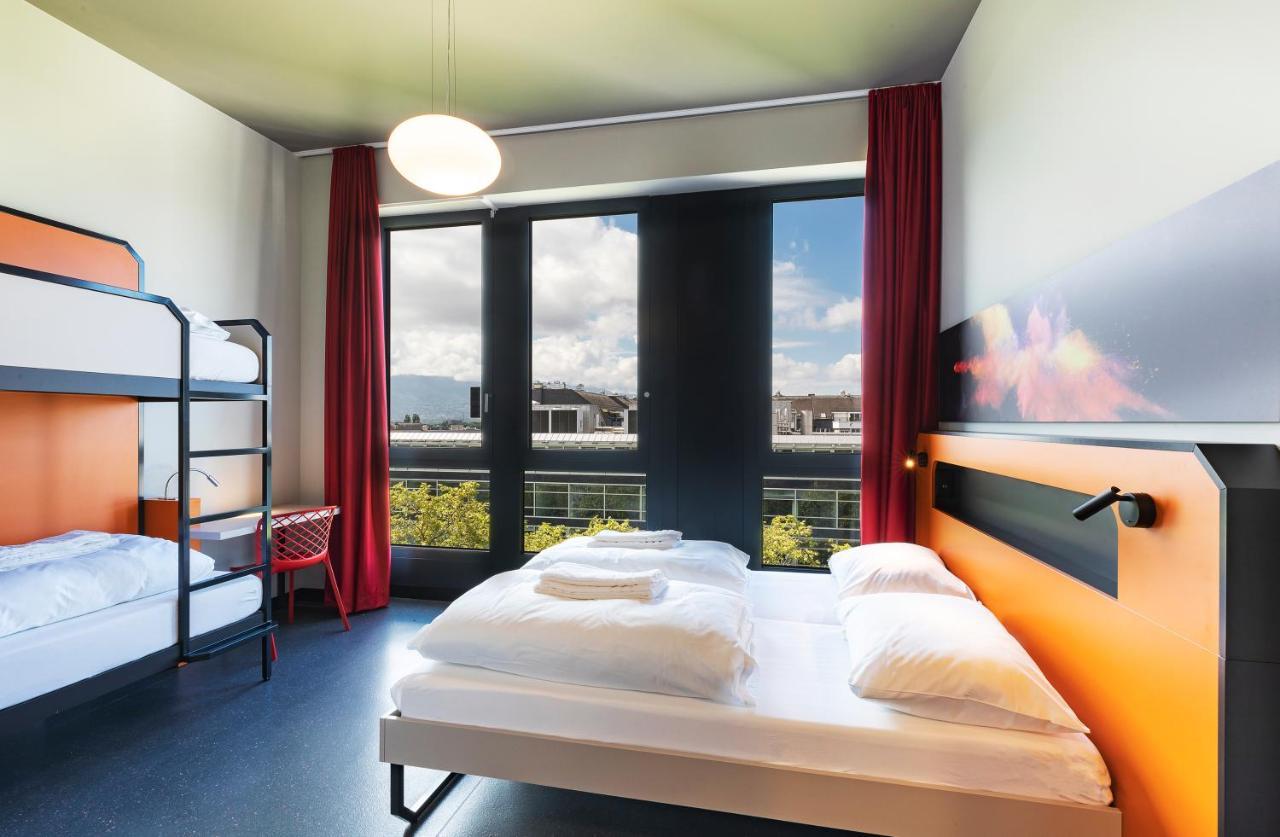 Bed 4-Bed Mixed Dormitory Room