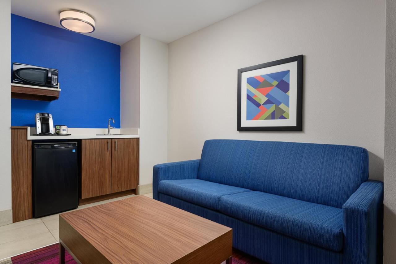 Suite with Two Queen Beds