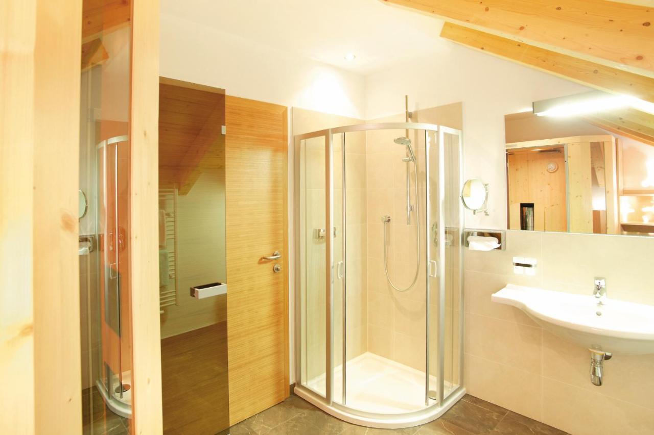Two-Bedroom Apartment Infrared cabin