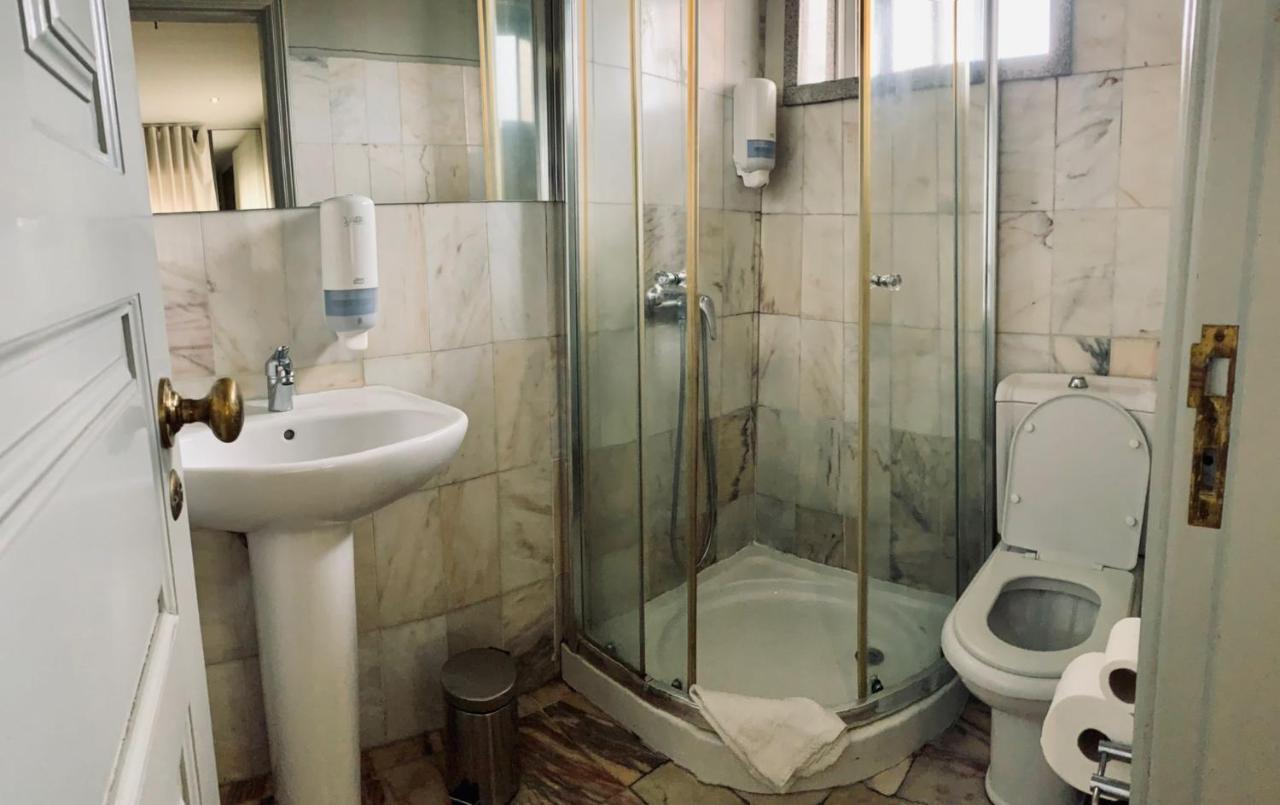 Twin Room,1145875684:JPEG