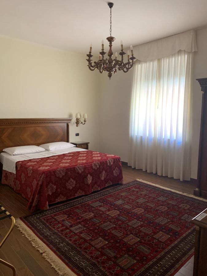 Double or Twin Room Private External Bathroom,1146037384:JPEG
