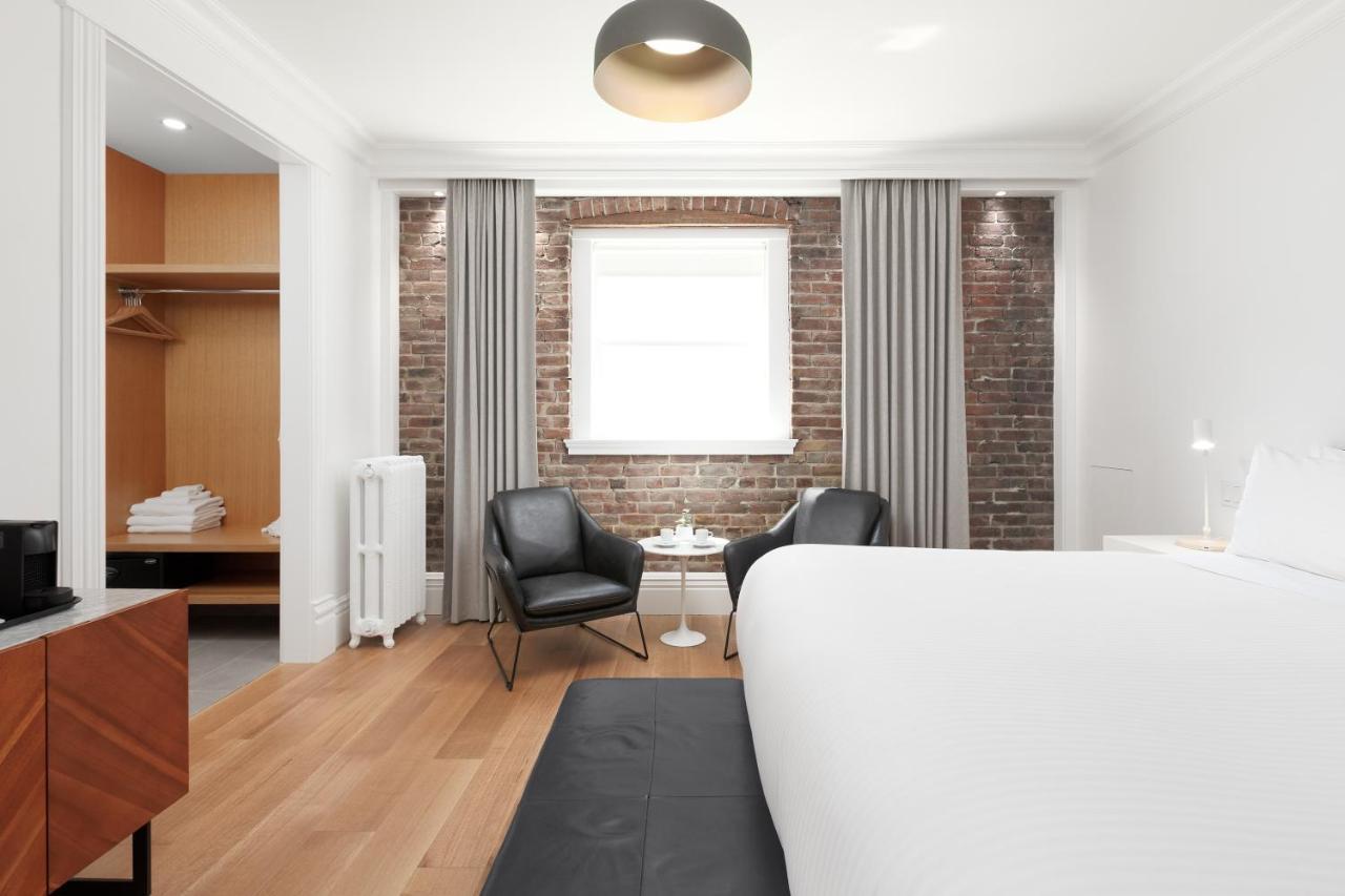 Legacy King Room