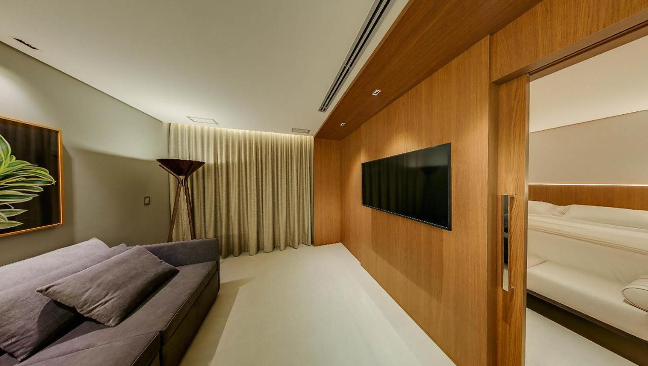Executive Suite,1146033973:JPEG