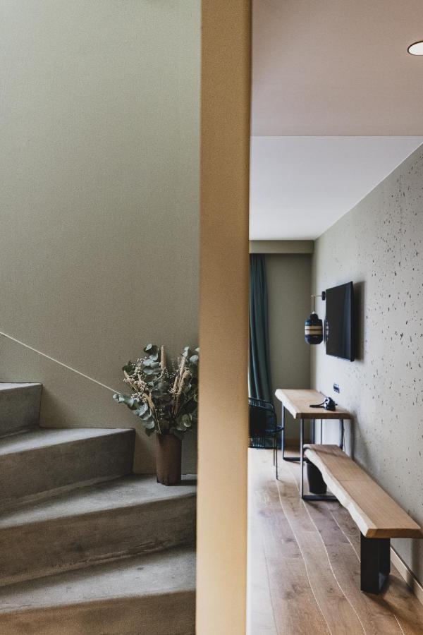 Atelier Suite Partial Ocean View
