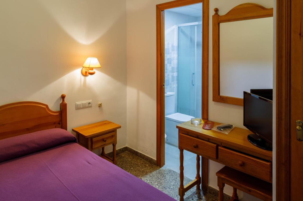 Budget Single Room