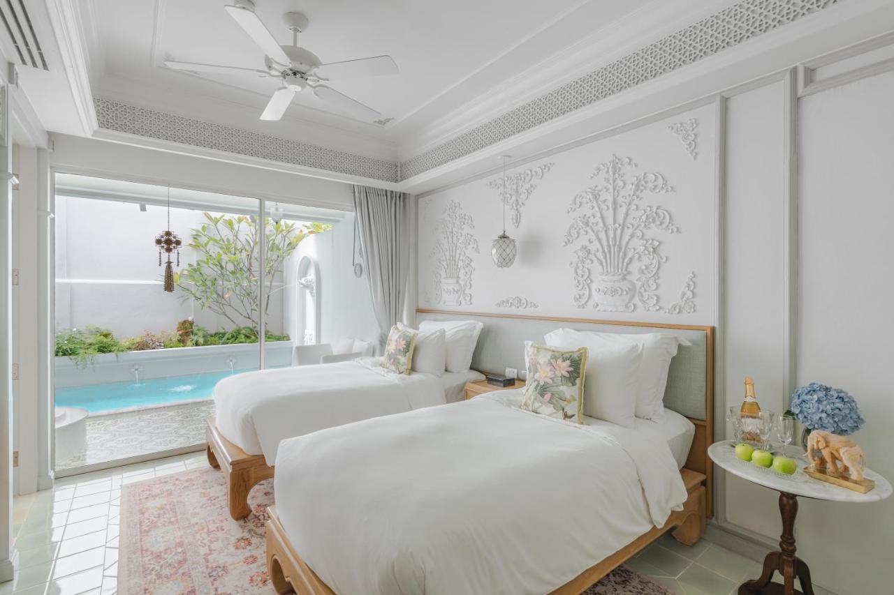 Junior Suite Private Pool Twin Bed