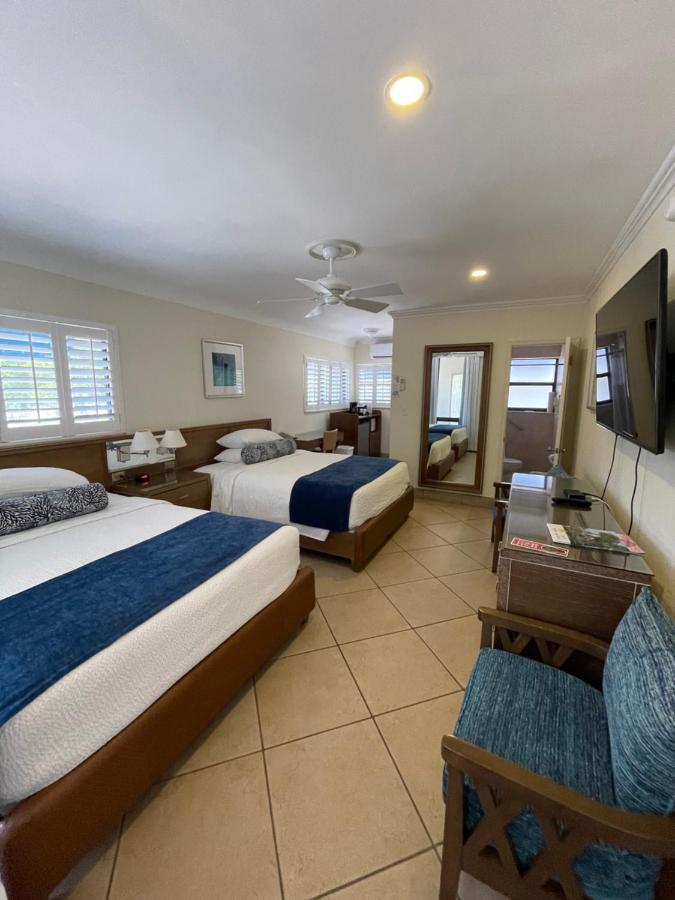 Standard Queen Room