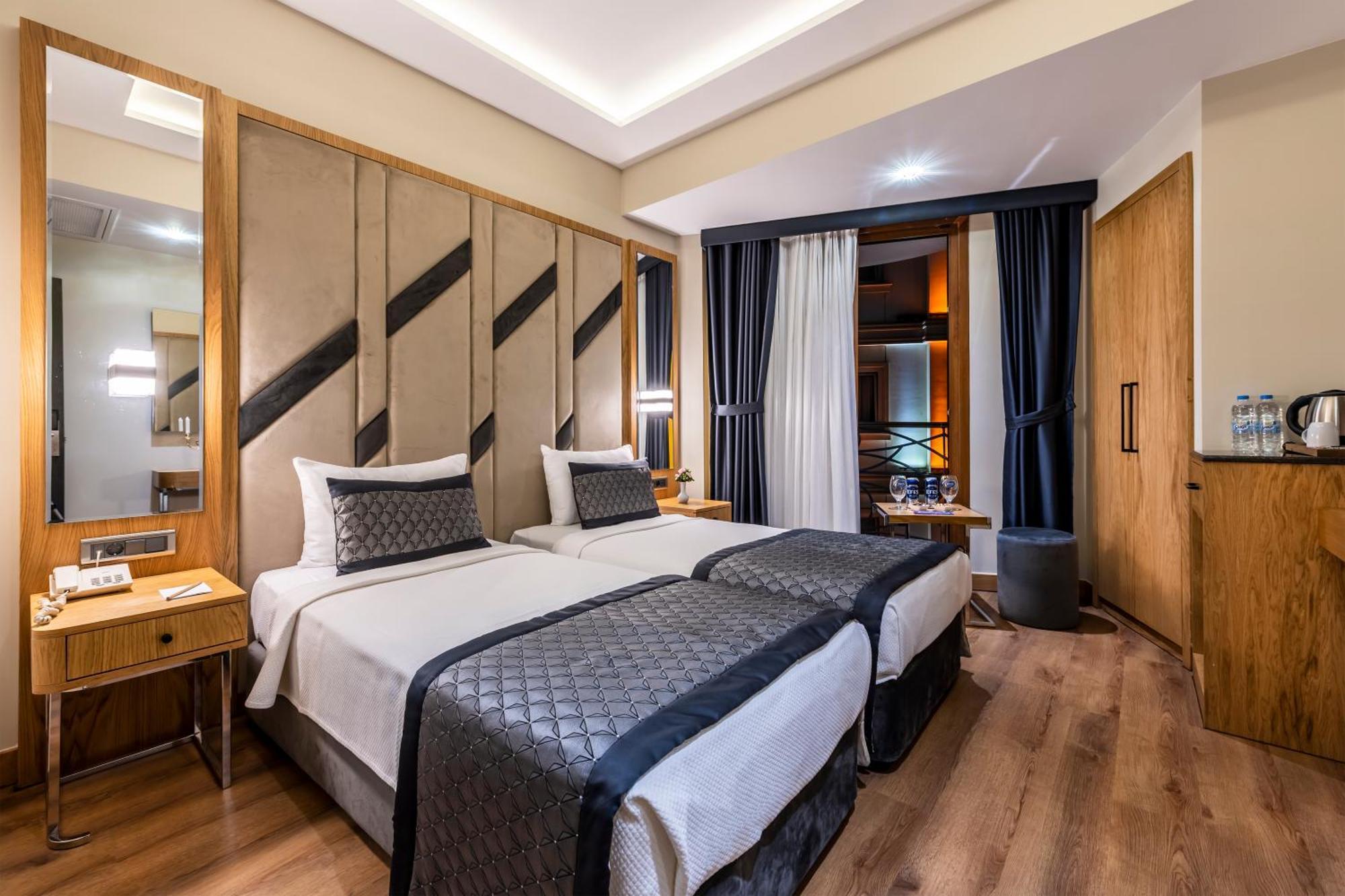 Deluxe Double or Twin Room