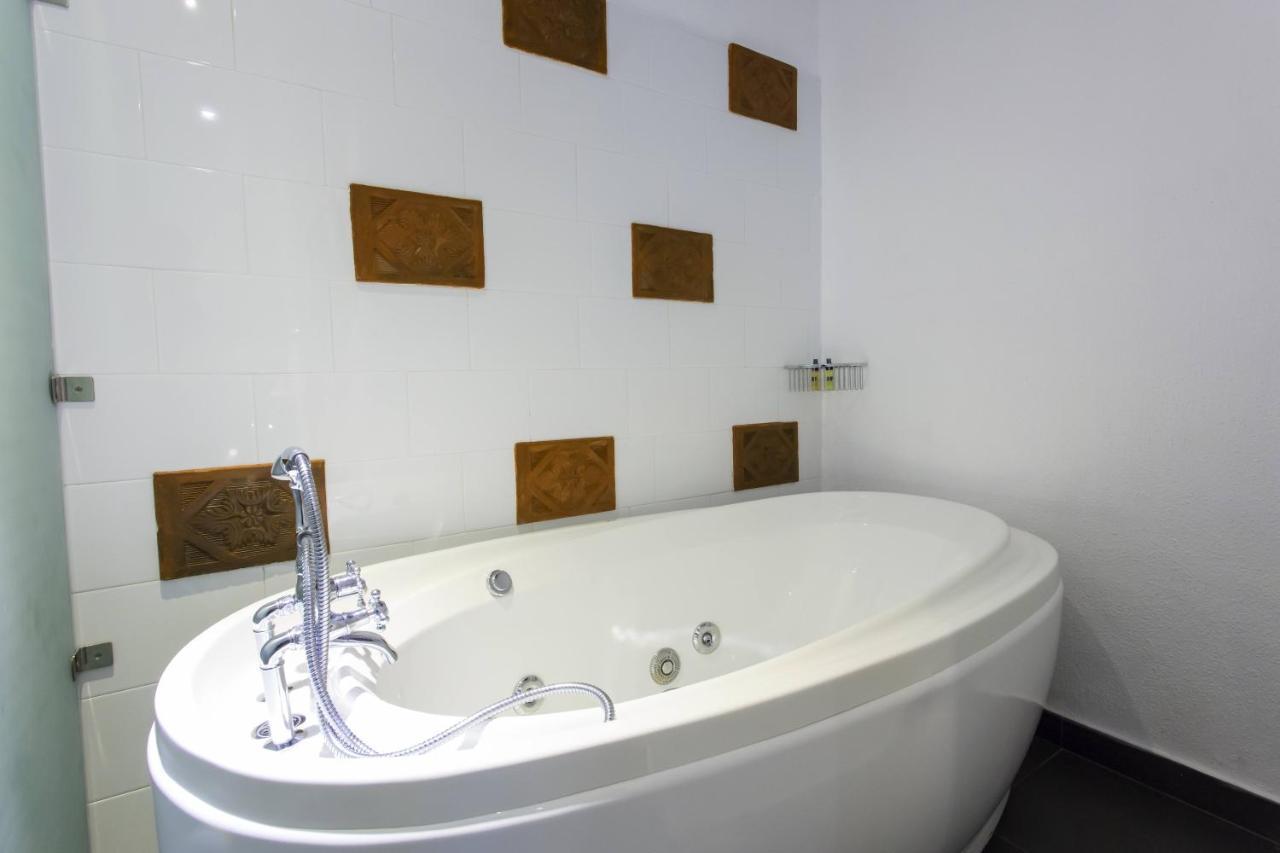 Suite Private Pool Including cup of tea or coffee overlooking Sigiriya Pidurangala Rock a hands-on pottery making experience paper recycling factory tour