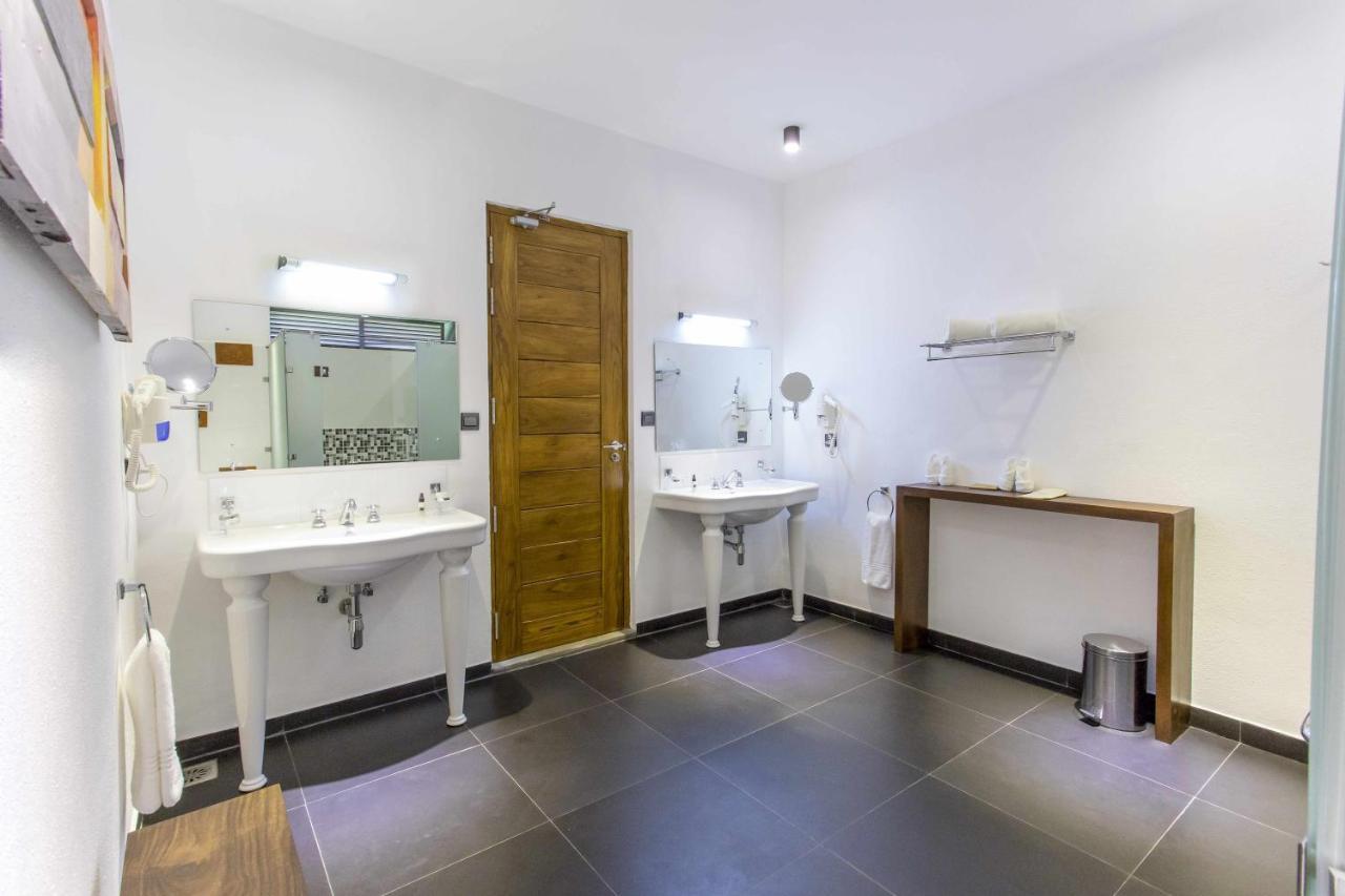 Suite Private Pool Including cup of tea or coffee overlooking Sigiriya Pidurangala Rock a hands-on pottery making experience paper recycling factory tour