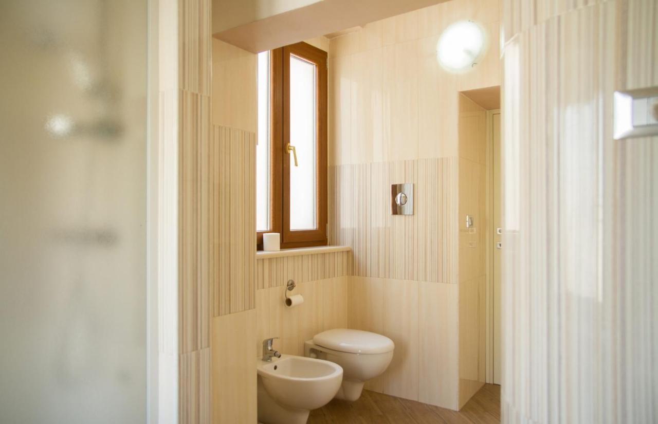 Twin Room Private Bathroom