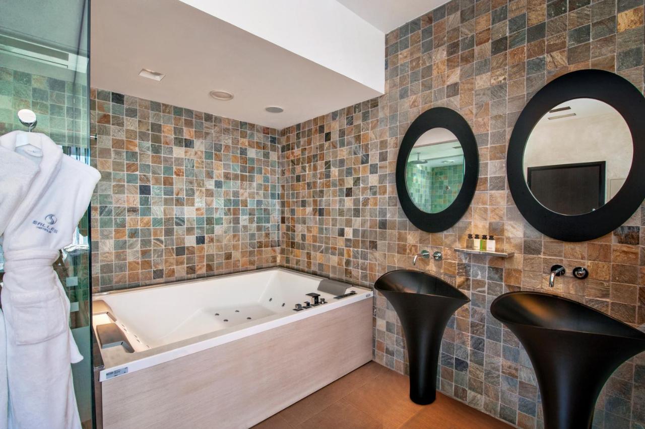 Suite Jacuzzi® Private Garden