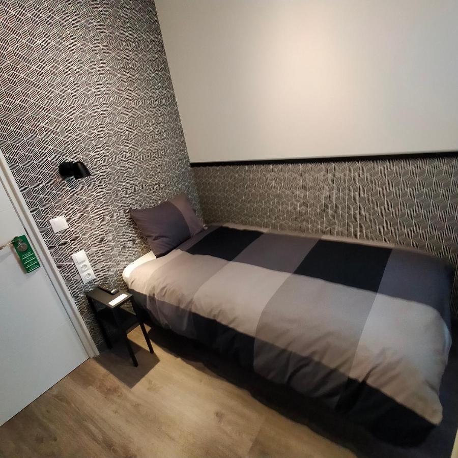 Quarto Individual Pequeno