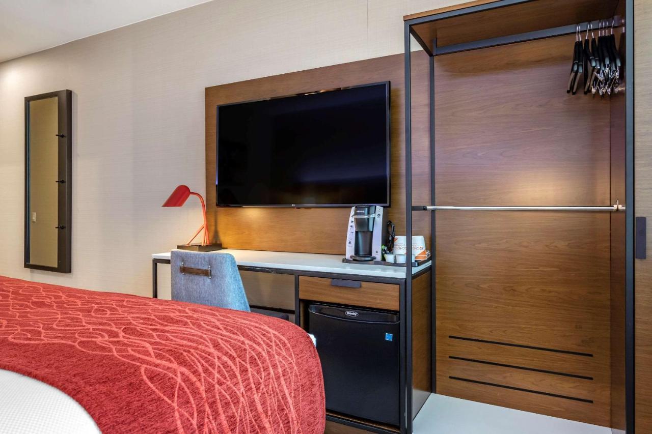 King Room Accessible or Non Smoking