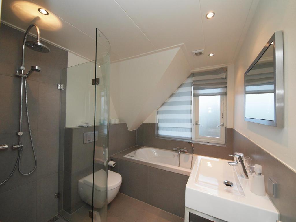 Standard Double Room Private External Bathroom,11578127:JPEG