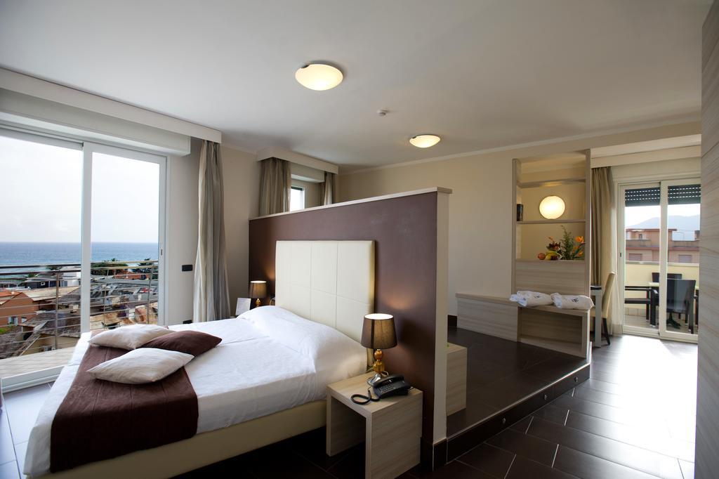 Studio with Sea View (4 Adults),115052963:JPEG