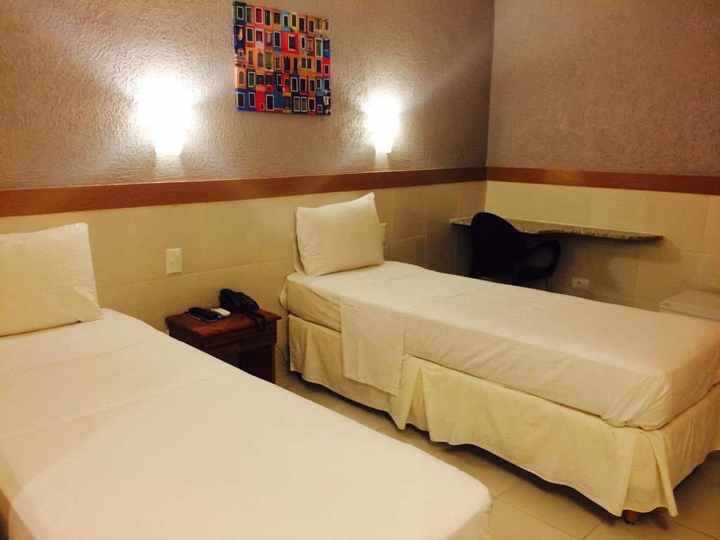 Quarto Superior com 2 Camas de Solteiro