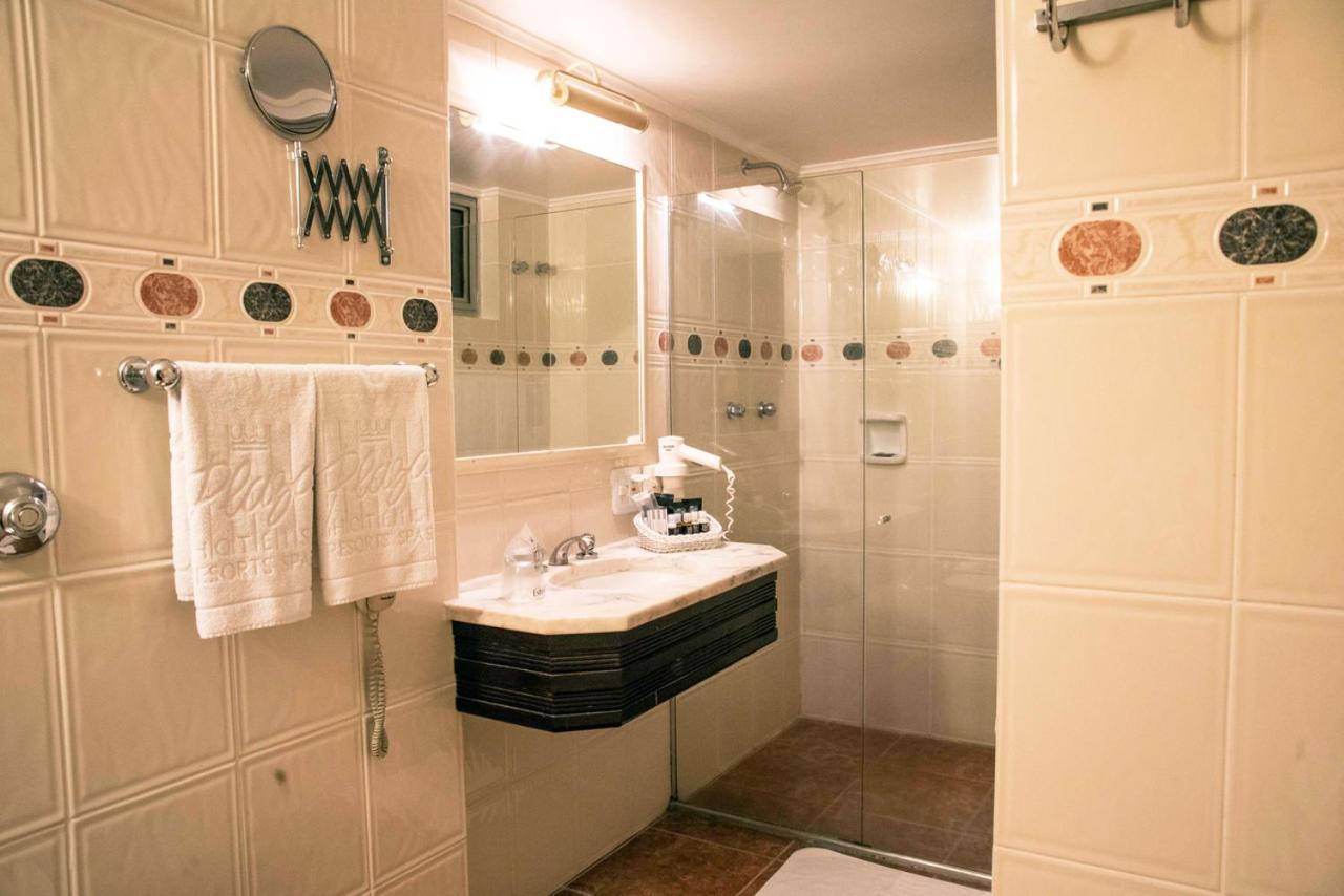 Standard Double Suite