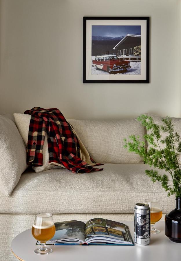 King Jr Suite