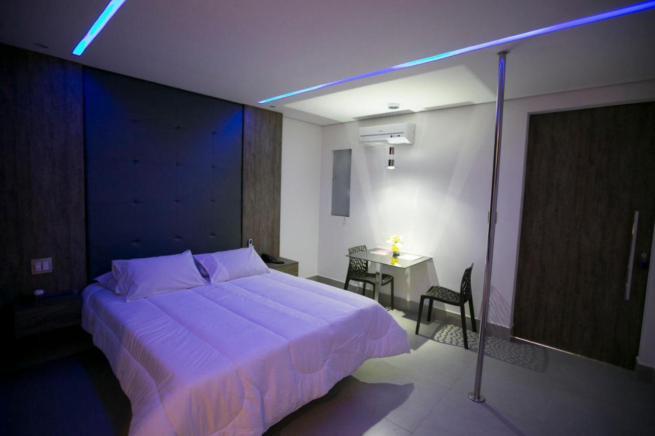 Standard Single Room Shower