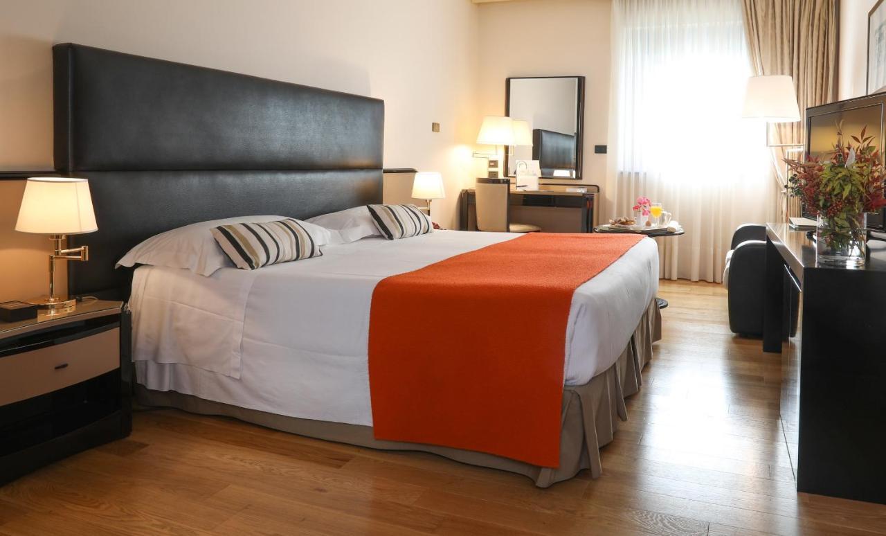 Superior Double Room,1526877724:JPEG