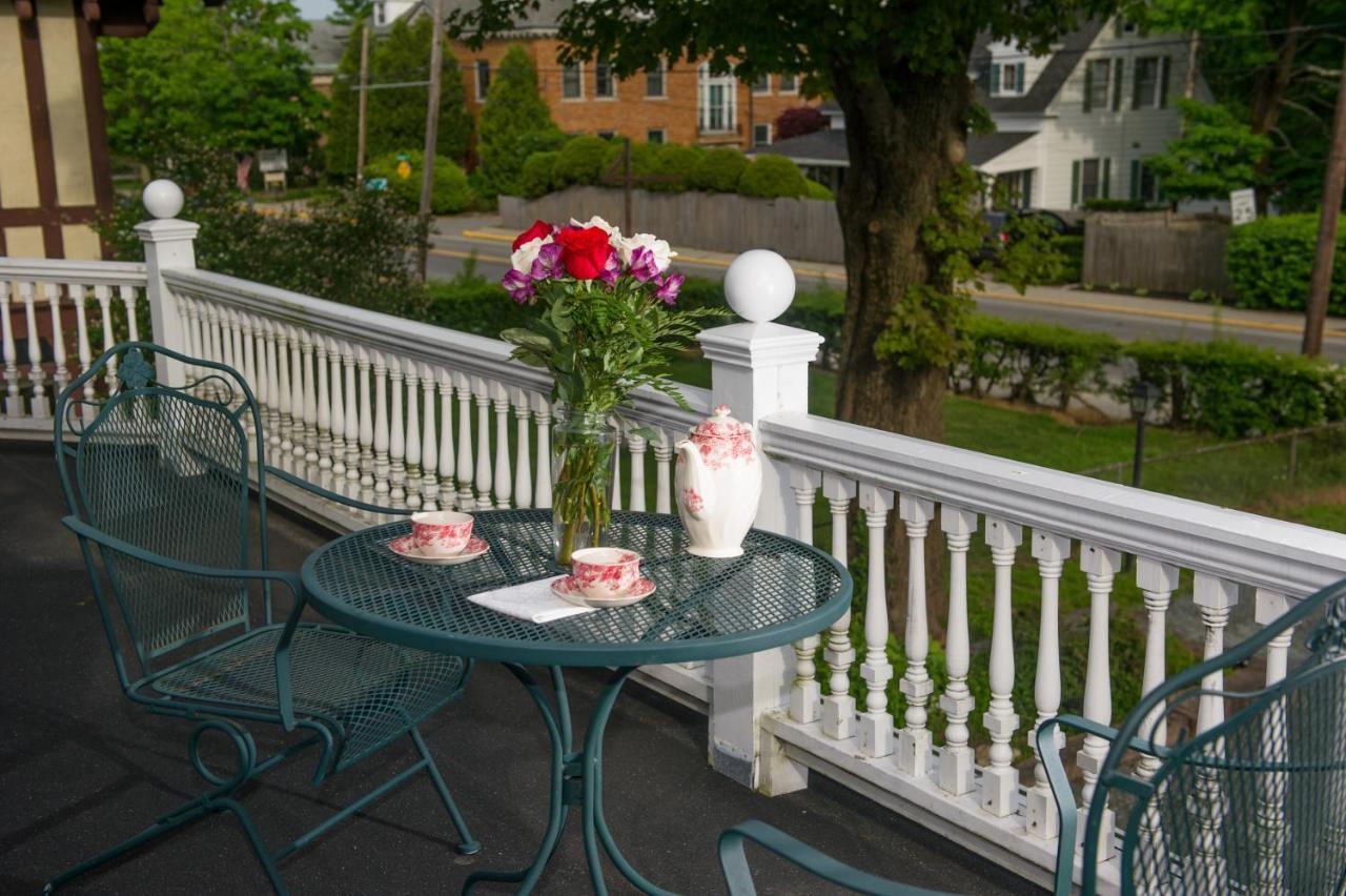 Queen Room with Balcony