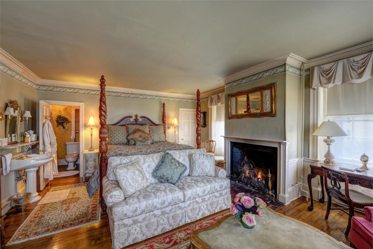 Phillips Suite