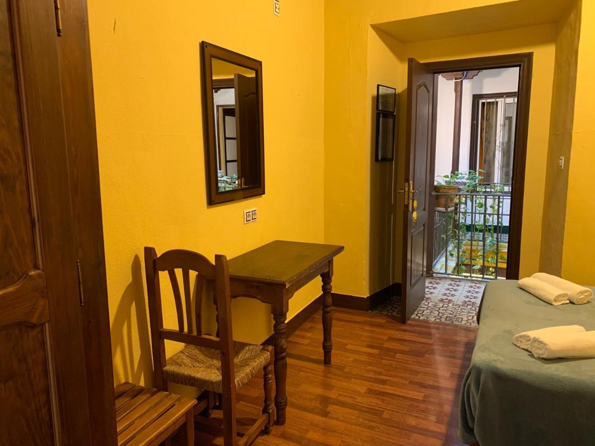 Double Room Private Bathroom