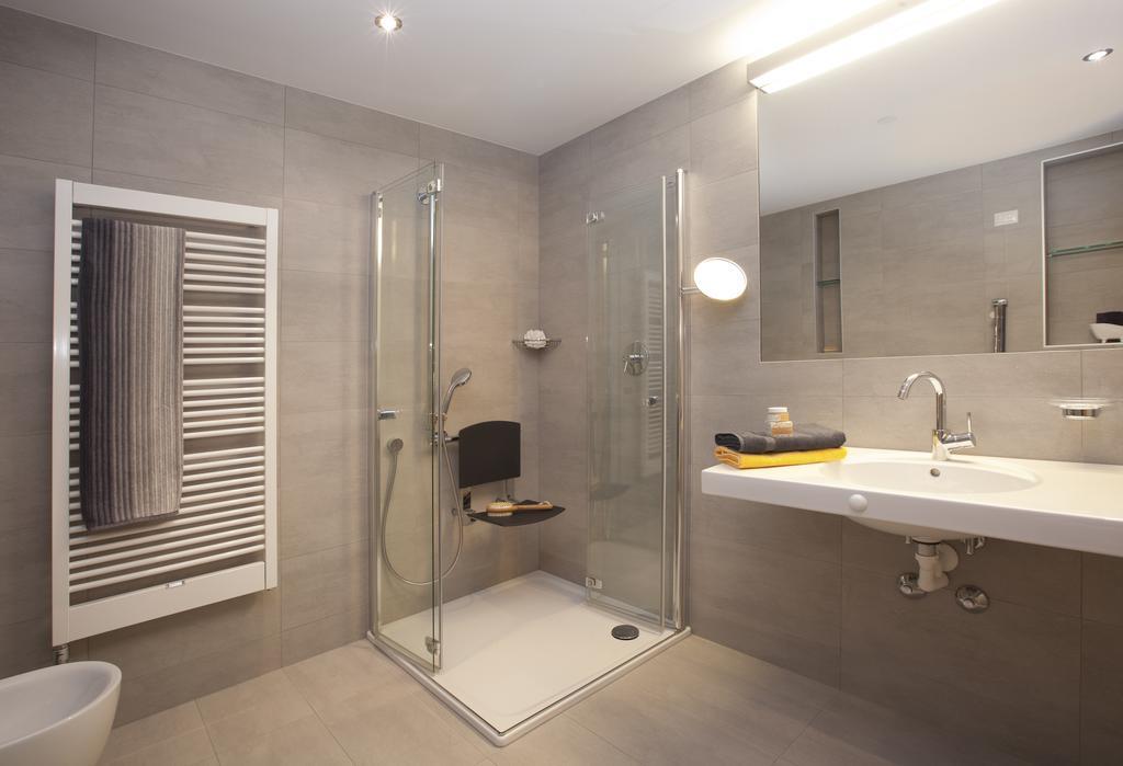 One-Bedroom Apartment (2 Adults),1094321679:JPEG