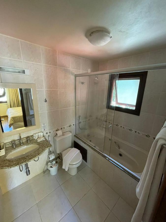 Deluxe Suite Spa Bath