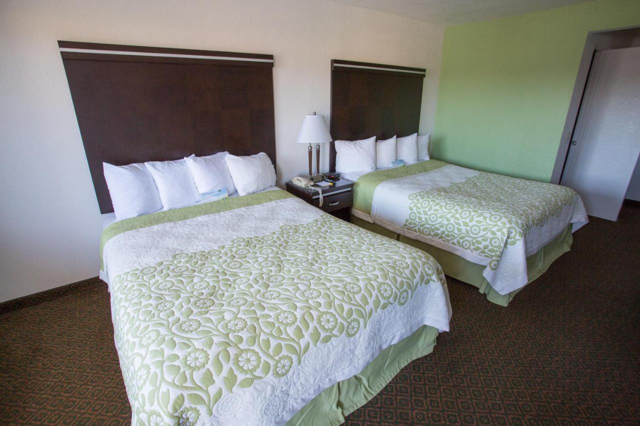 Queen Room Two Queen Beds Non-Smoking