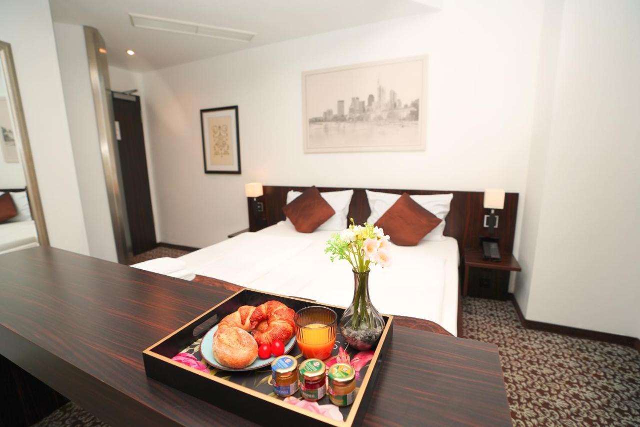 Triple Room City View