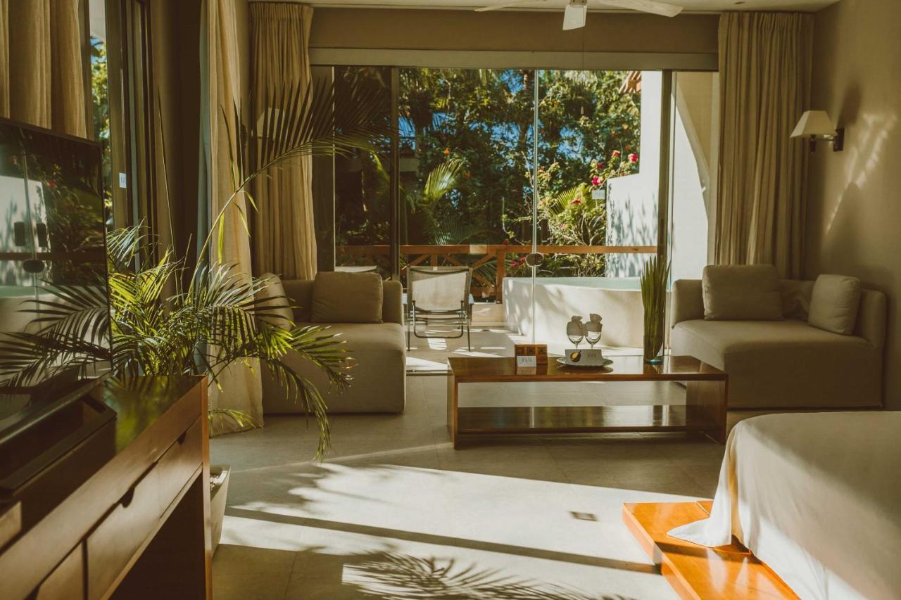 Superior Deluxe Suite Tropical View