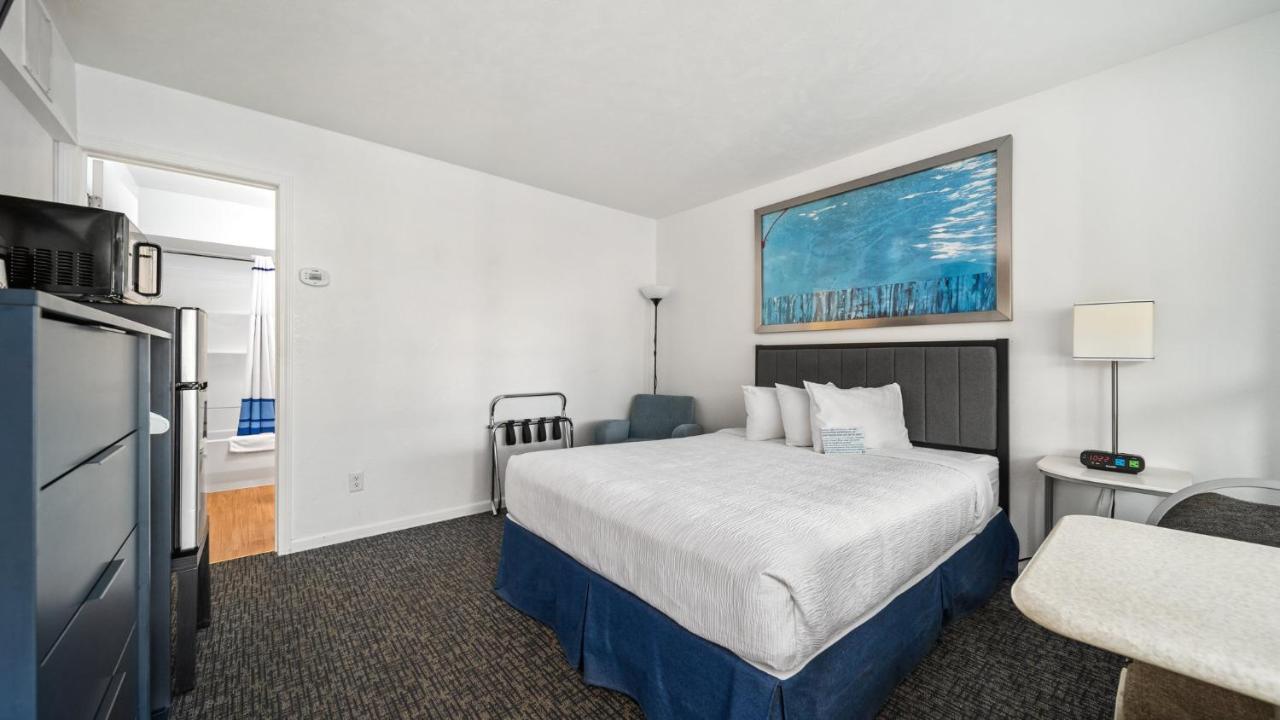 Queen Room upper