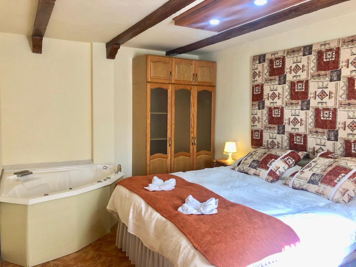 Two-Bedroom Suite,1154582577:JPEG