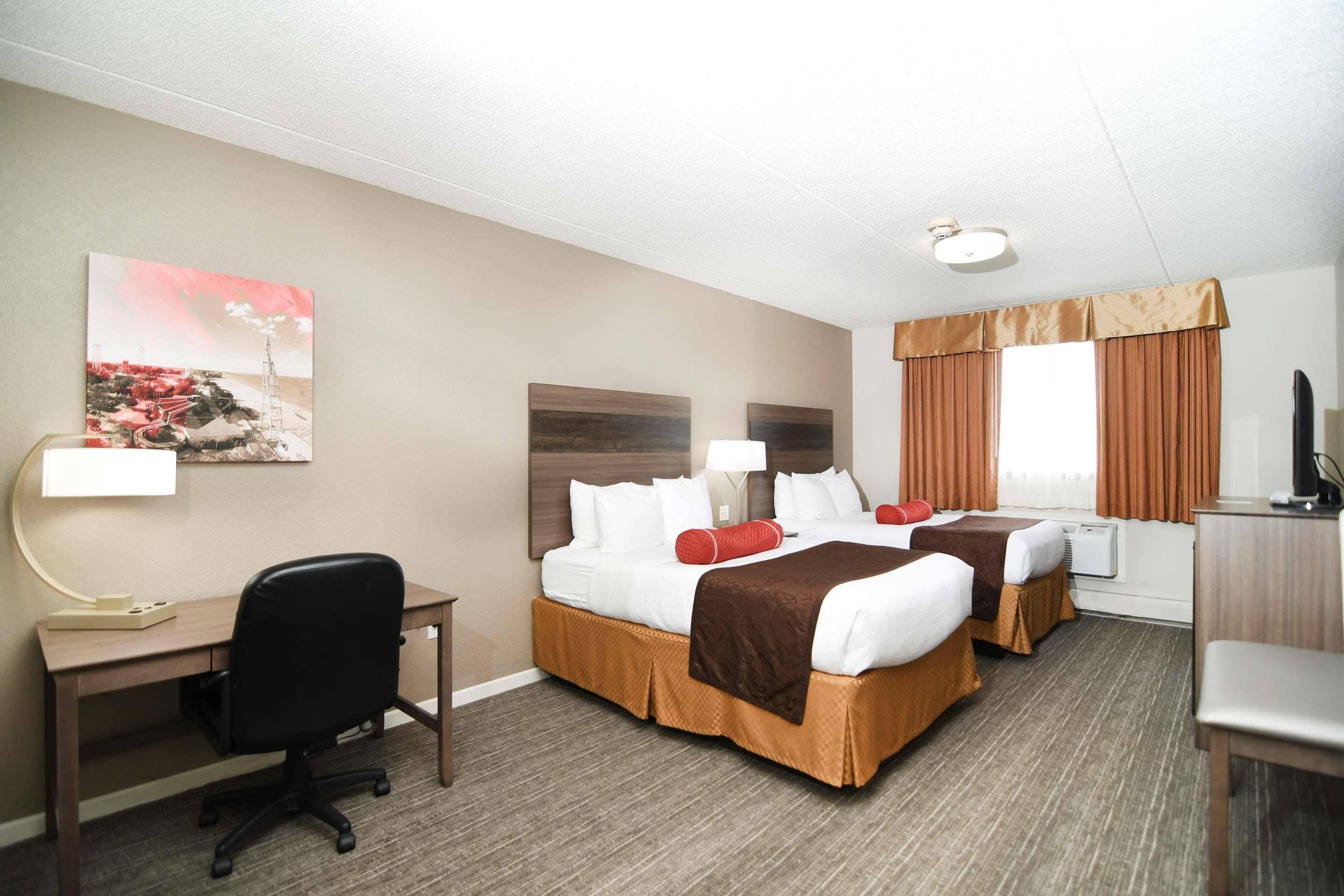 Double Suite Two Double Beds Non-Smoking