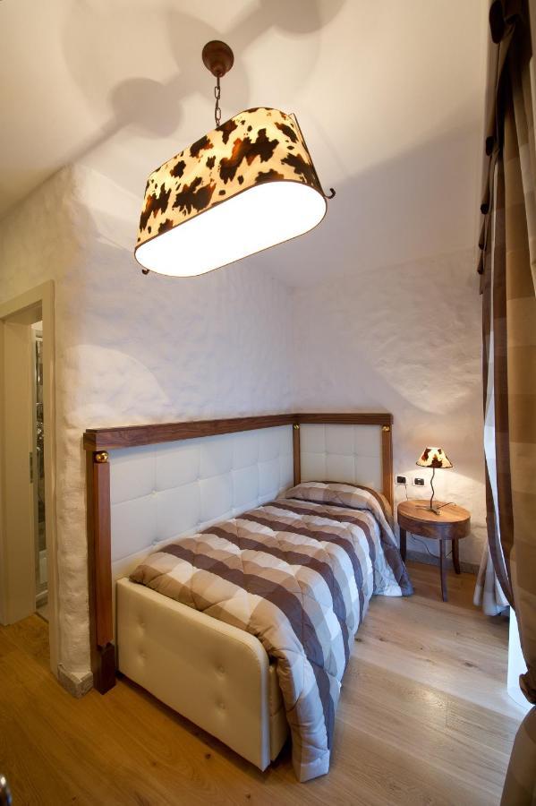 Single Room Mountain View