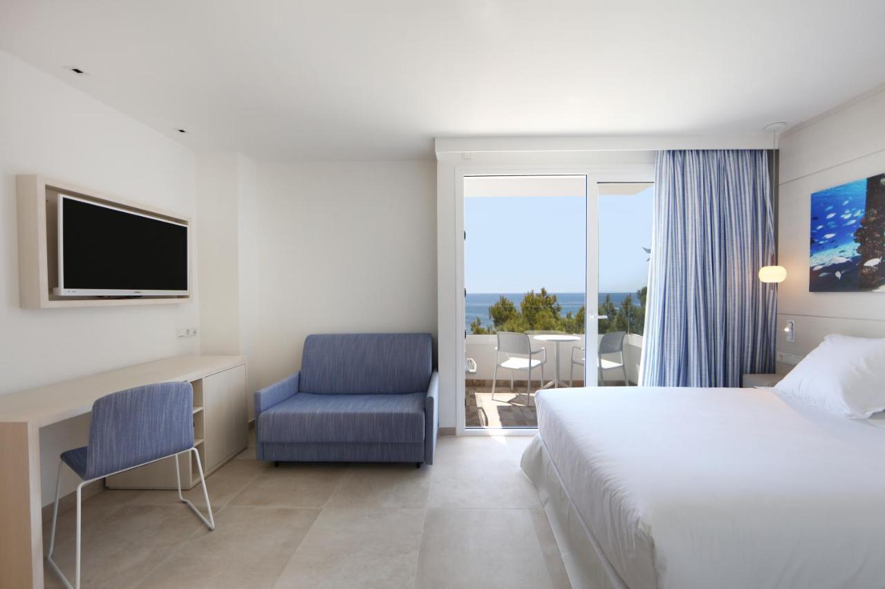 Double Room Sea View Priority Location